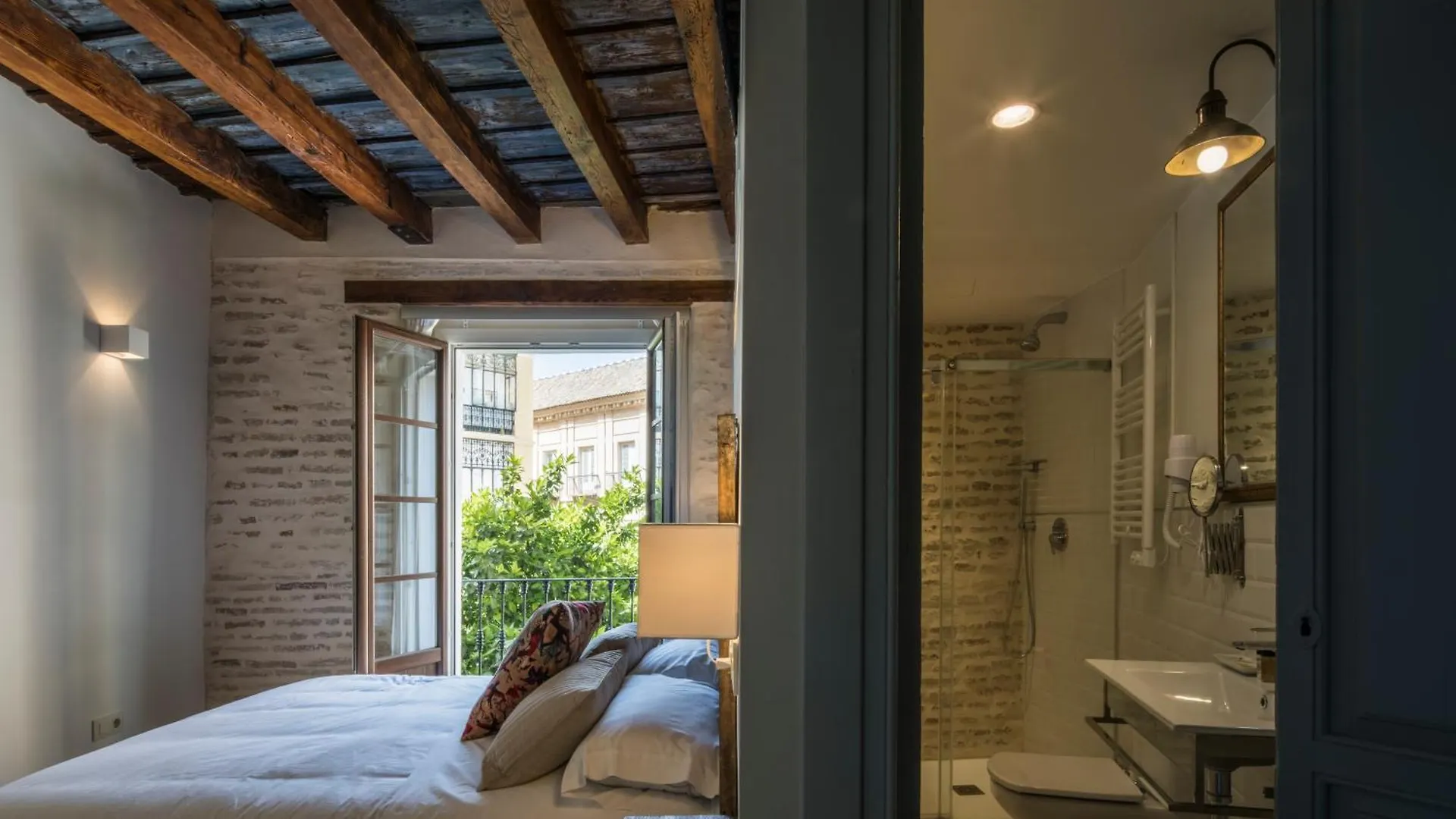 Santa Maria Apartments Seville